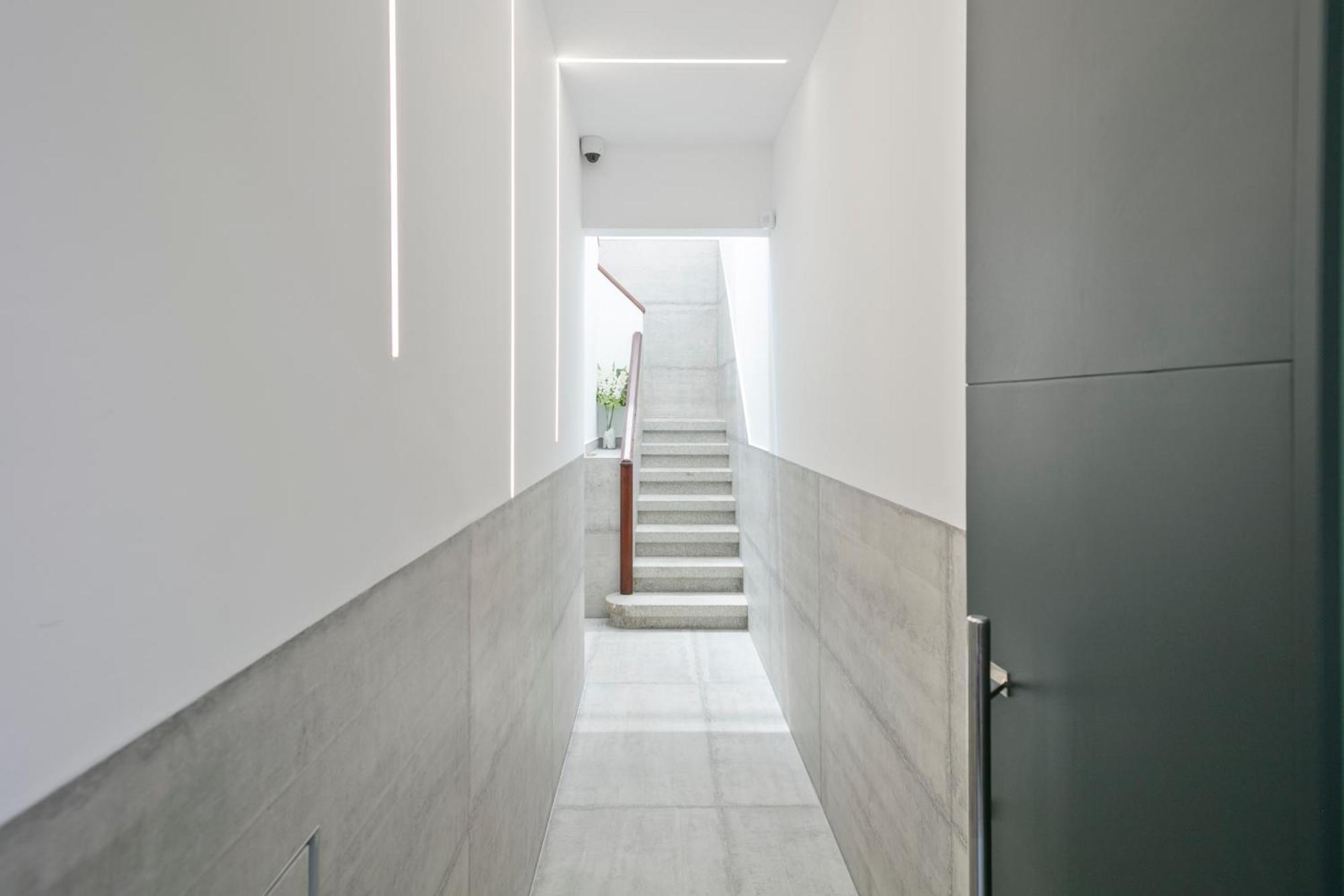 Boutique Plaza Catalonia Suites Cornella كونيّا ذي نْيوبريُك المظهر الخارجي الصورة