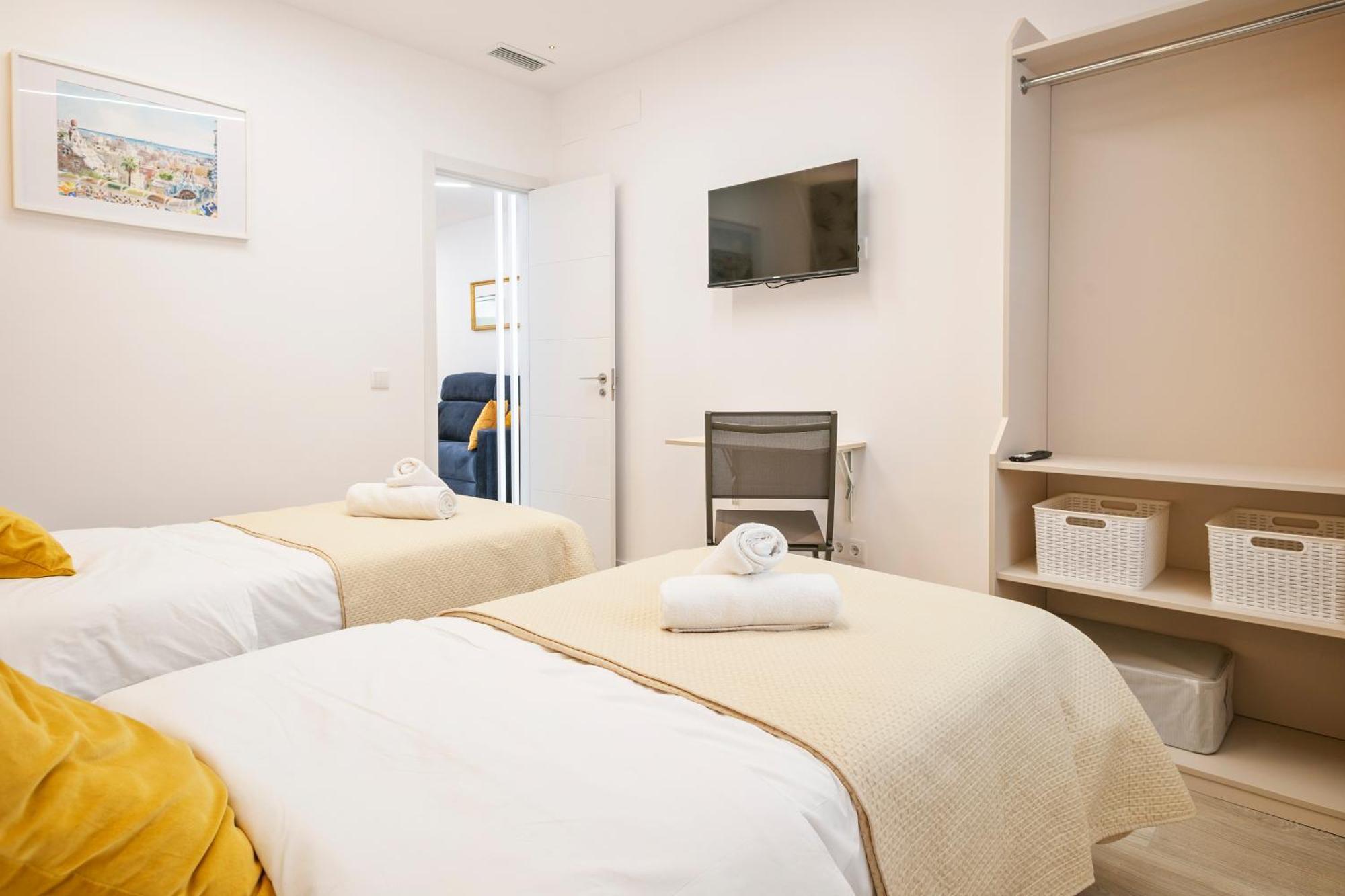 Boutique Plaza Catalonia Suites Cornella كونيّا ذي نْيوبريُك المظهر الخارجي الصورة
