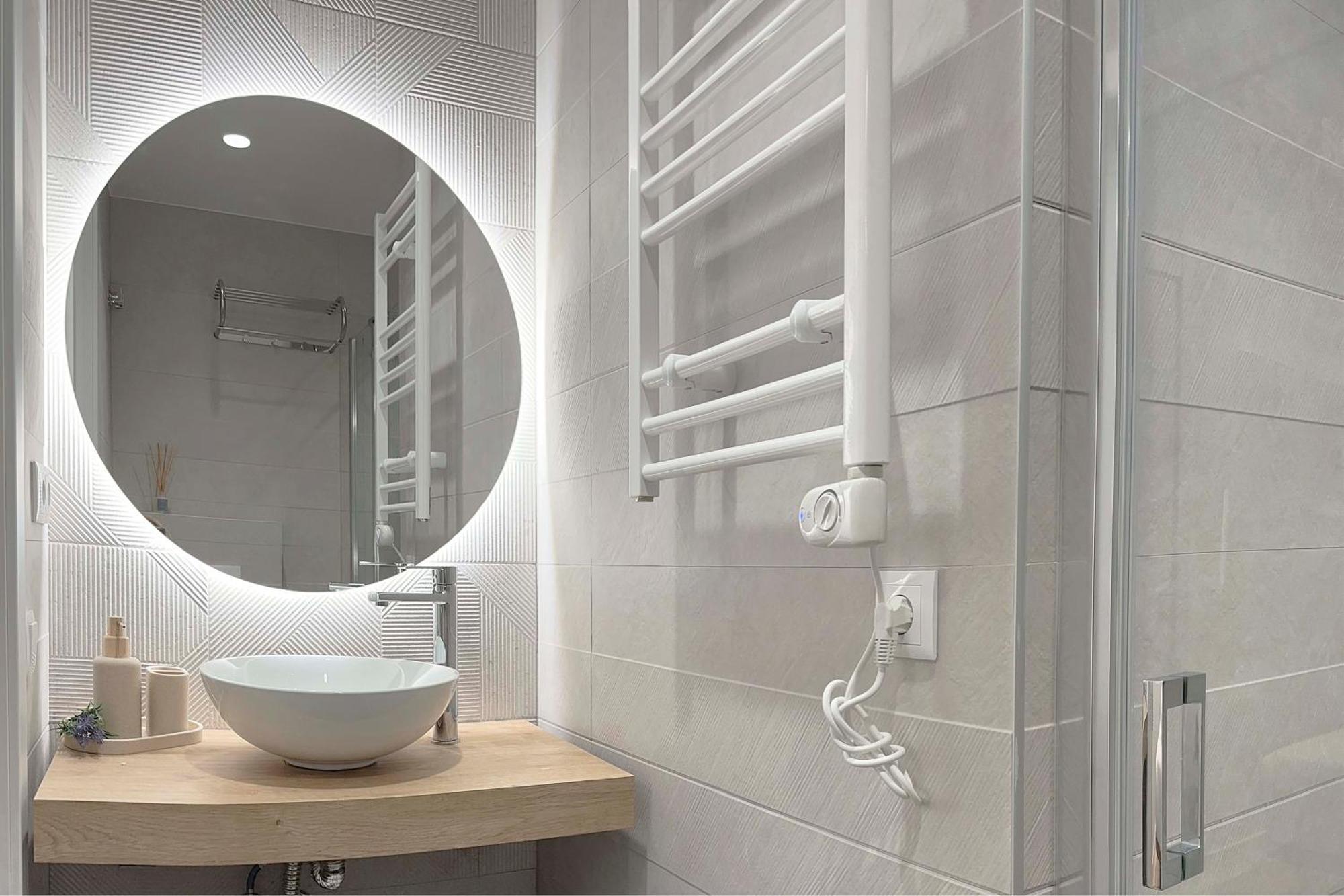 Boutique Plaza Catalonia Suites Cornella كونيّا ذي نْيوبريُك الغرفة الصورة