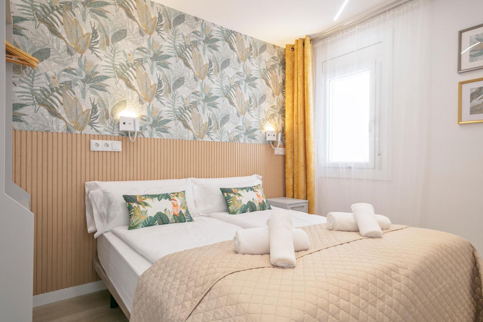 Boutique Plaza Catalonia Suites Cornella كونيّا ذي نْيوبريُك المظهر الخارجي الصورة